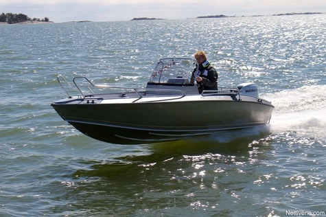 Sivupulpetti tuo tilaa uuteen Silver Foxiin