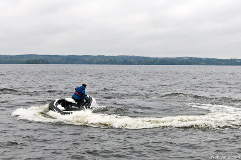 Sea-Doo Spark – Kevyesti kiva