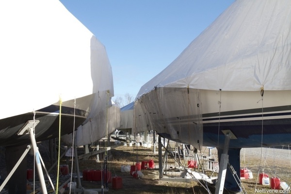 Veneen peittäminen talveksi on syytä tehdä huolella