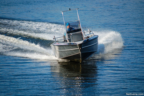 Faster 525 CF – Hyviin heittoihin