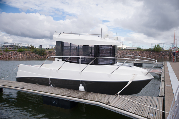 Pegazus 560 Top Fisher – Suojaisten vesien monitoimi-ihme