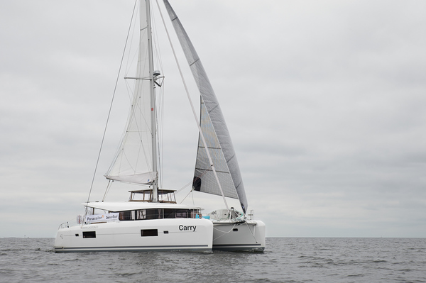 Lagoon 42 – Kotona maailman merillä