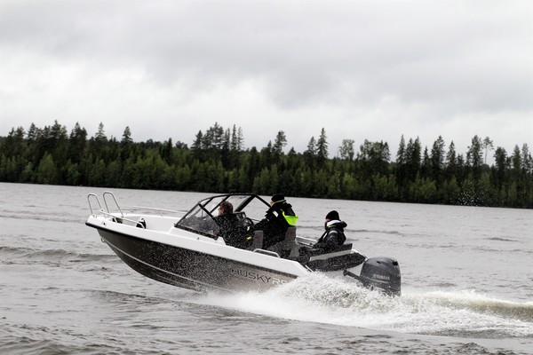 Finnmaster Husky R5 – Lauman huomaamaton huippu