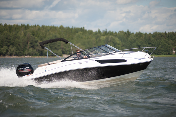 Bayliner VR5 Cuddy OB – Komeasti ja säästellen