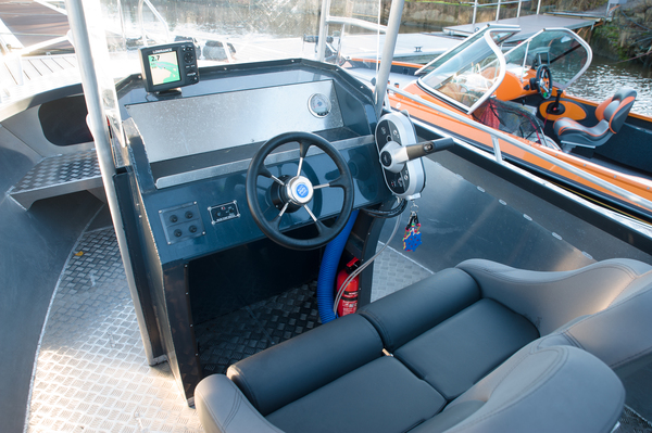 Viking 550 – Jykevä alukaveri