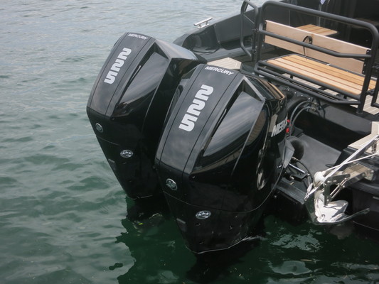 Mercury FourStroke V6- & V8-perämoottorit – Ilmeisesti koolla on väliä Mercury FourStroke V6- & V8-perämoottorit – Ilmeisesti koolla on väliä