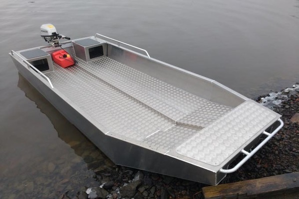 5 suosikkia – kalastusoppaan vinkit kalastusveneen valintaan