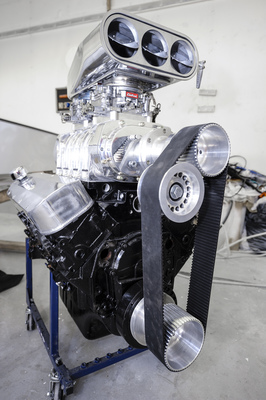 Tahiti Marauder V8 jettivene – suorilla putkilla kesään