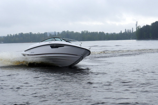 Flipper 650 DC – päiväkruiseri urheilullisen nautittavaan ajoon