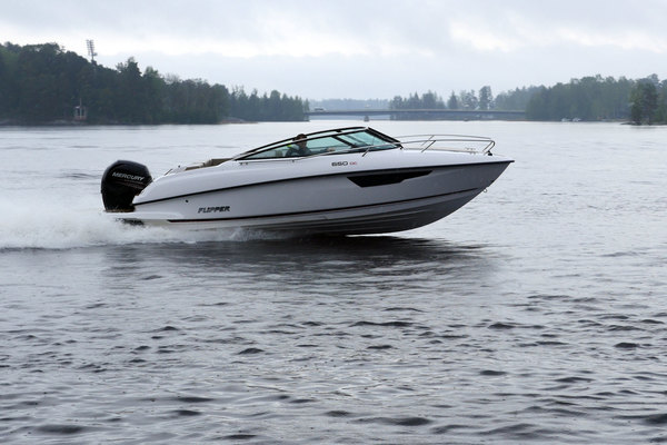 Flipper 650 DC – päiväkruiseri urheilullisen nautittavaan ajoon