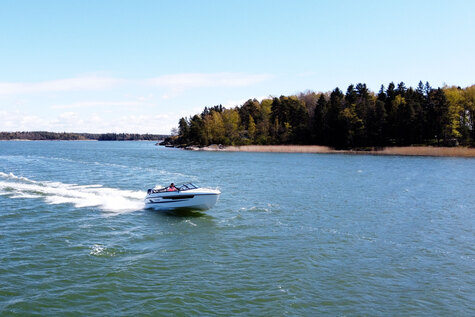 Yamarin 60 DC - muodot ja vakaa ajettavuus isosiskolta
