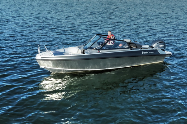 Buster Magnum - sporttinen alumiinivene