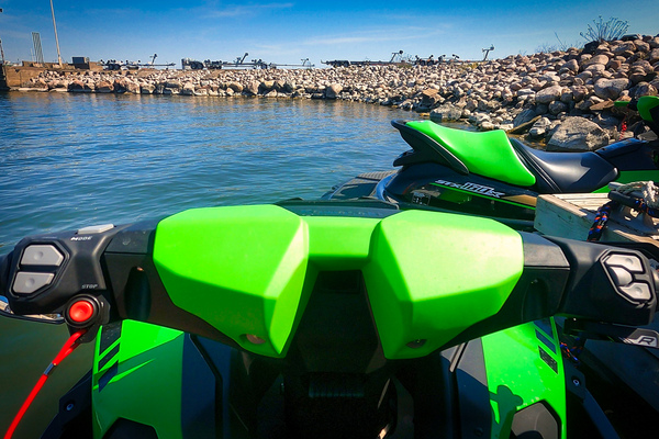 Kawasaki Ultra 310LX-S - vesijetti sporttitykki