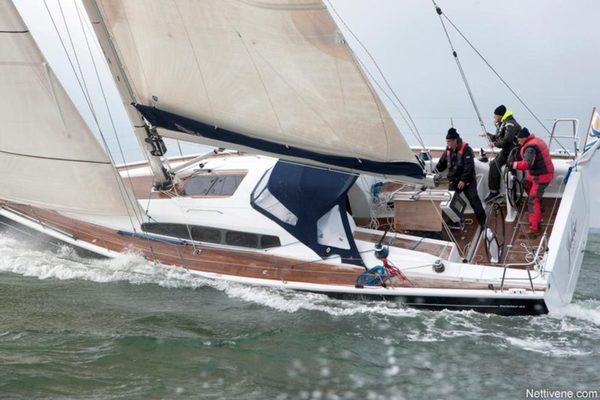 Dehler 41 pysyy käsissä